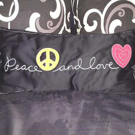 Peace & Love Zagreb Eksteriør bilde